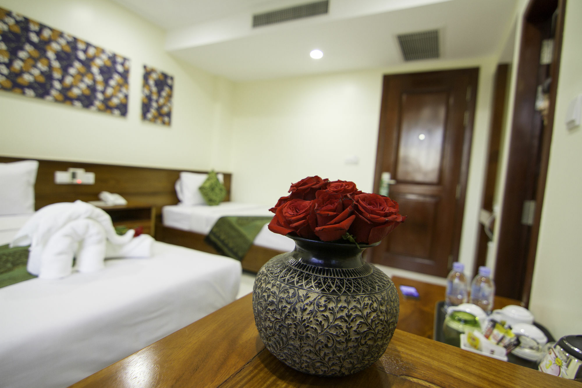 Rose Emerald Hotel Phnom Penh Eksteriør billede